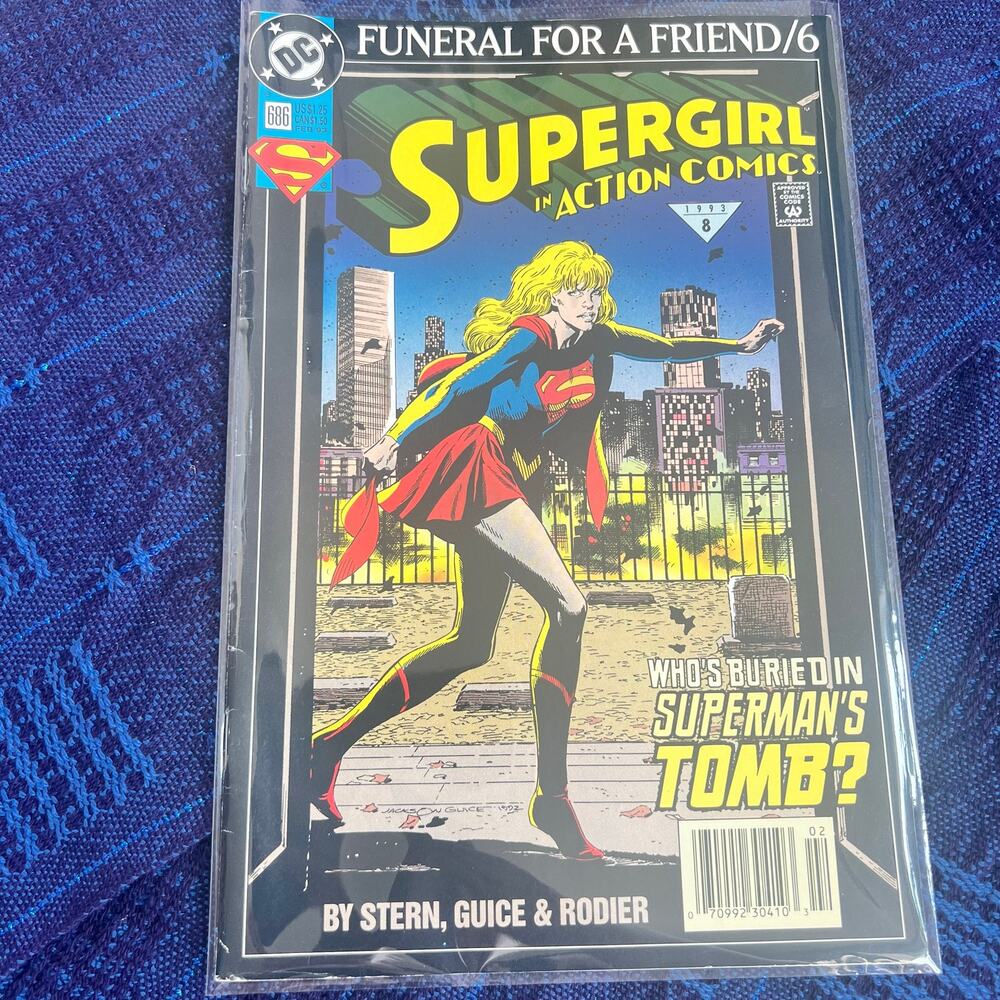 DC Supergirl #686 Funeral for a Friend / 6